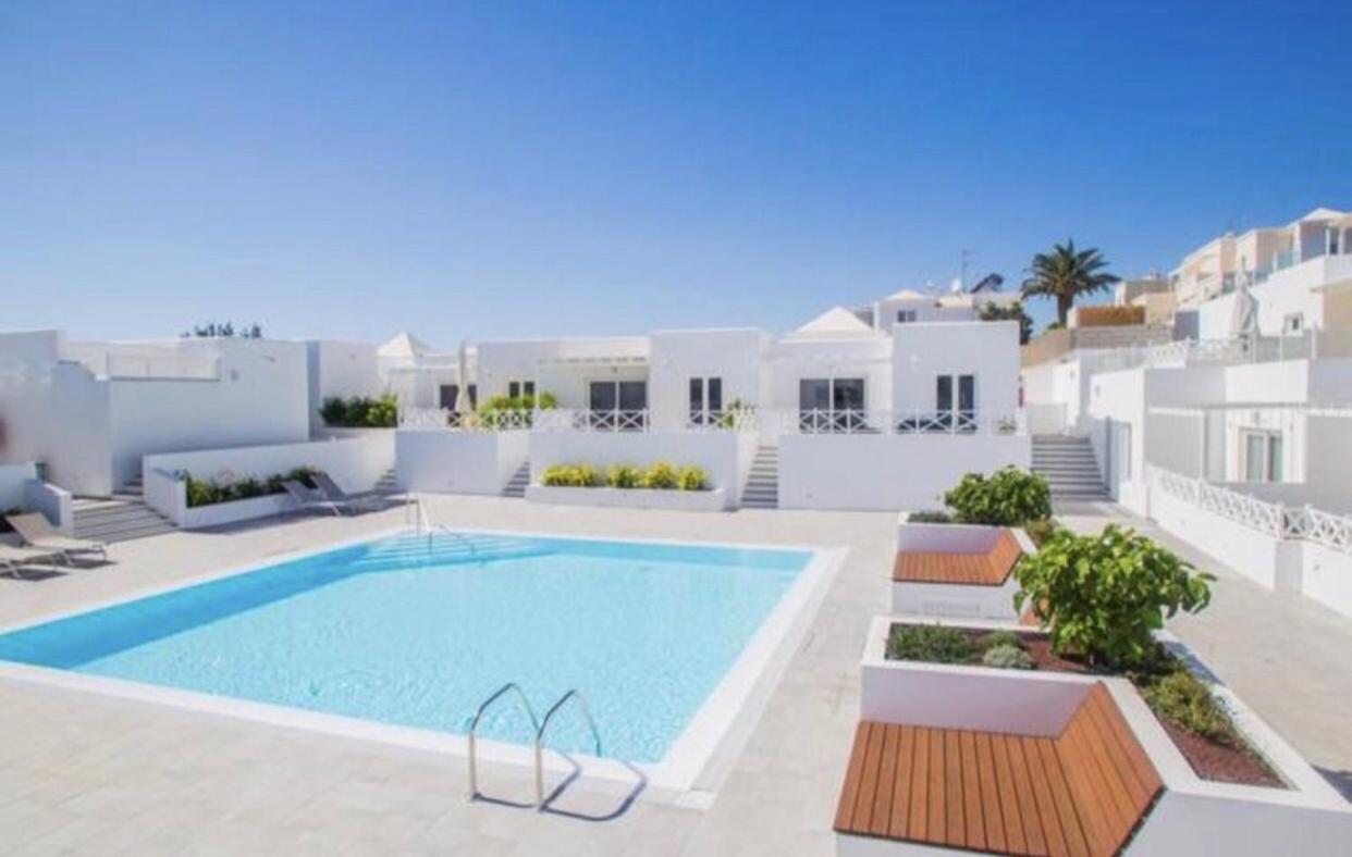 The Little White House, Suite Flower Beach 9 Playa Honda  Bagian luar foto